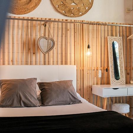 Cal Capo Alojamiento Con Jacuzzi Apartment Besalu Bagian luar foto