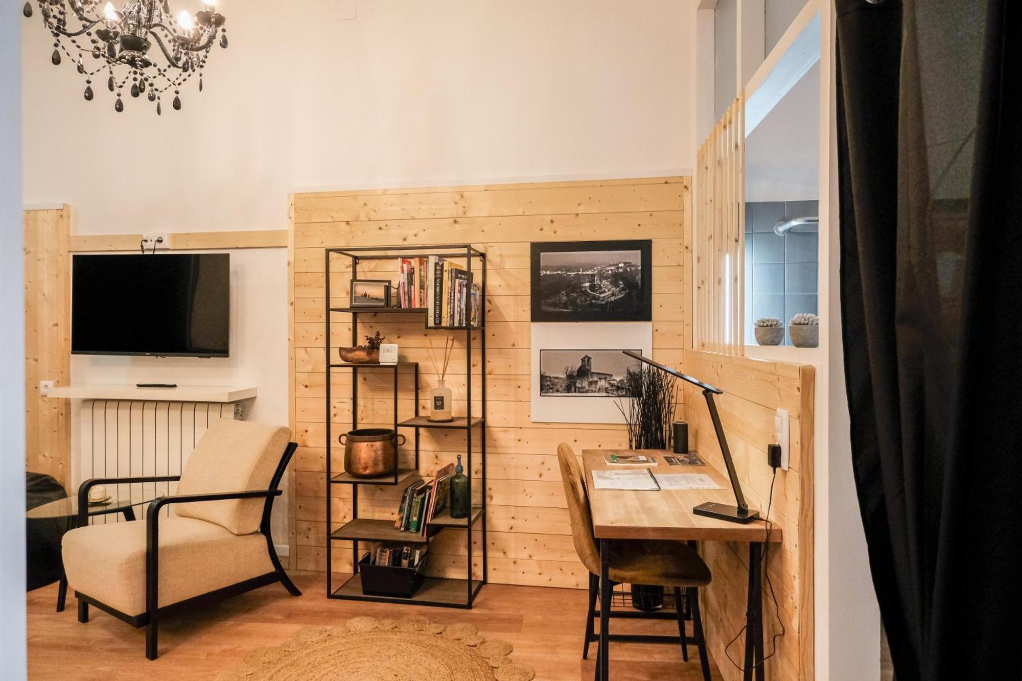 Cal Capo Alojamiento Con Jacuzzi Apartment Besalu Bagian luar foto